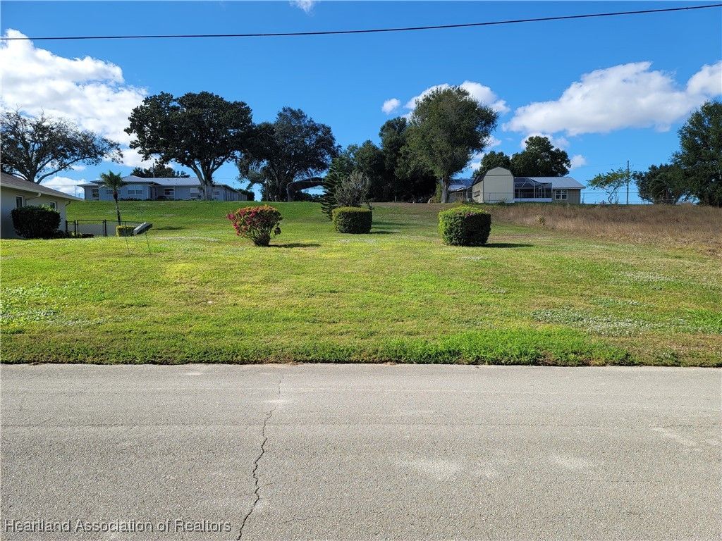 510 Lake Saddlebags Drive, Lake Placid, FL 33852