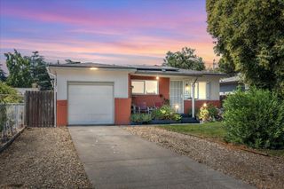2427 S Pilgrim St, Stockton, CA 95206