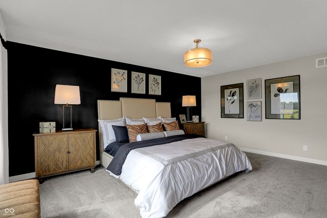 818 Norfolk Lane, Greenwood, IN 46143