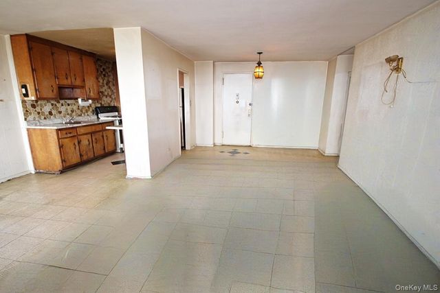 1935 shore paRKWAY 15A, Brooklyn, NY 11214