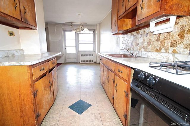 1935 shore paRKWAY 15A, Brooklyn, NY 11214