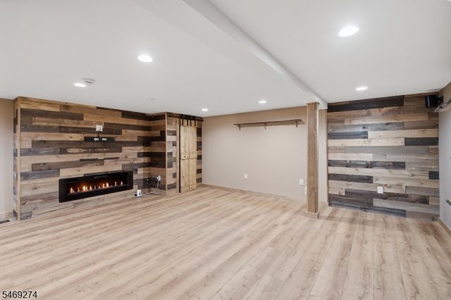 299 Greenfield Rd, Bridgewater Twp., NJ 08807