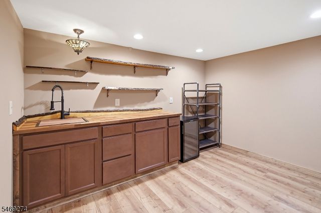 299 Greenfield Rd, Bridgewater Twp., NJ 08807
