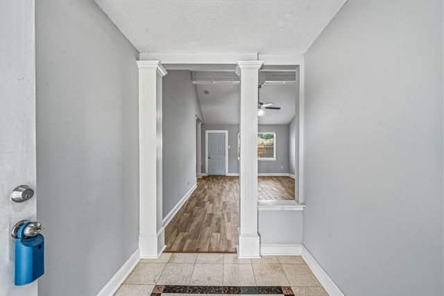 9666 Windswept Lane, Houston, TX 77063