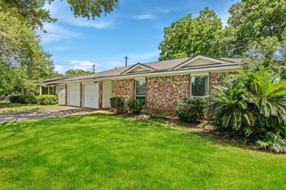 9666 Windswept Lane, Houston, TX 77063