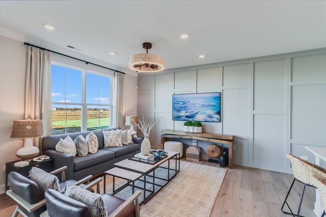 8544 Chadwick Court, Woodridge, IL 60517