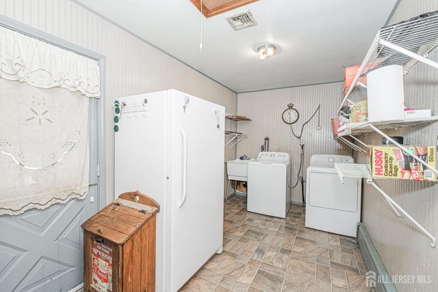 35 Miara Street, Parlin, NJ 08859