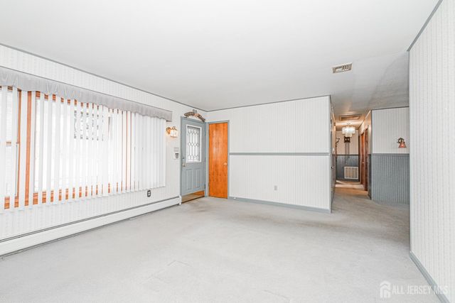 35 Miara Street, Parlin, NJ 08859