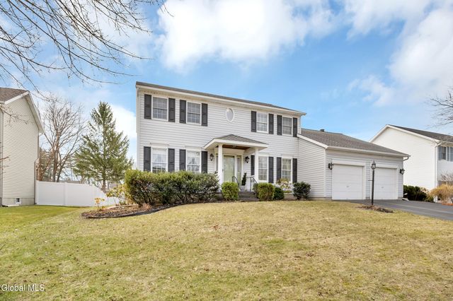 20 Valleywood Drive, Colonie, NY 12309