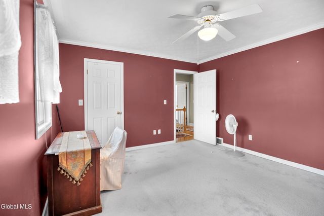 20 Valleywood Drive, Colonie, NY 12309