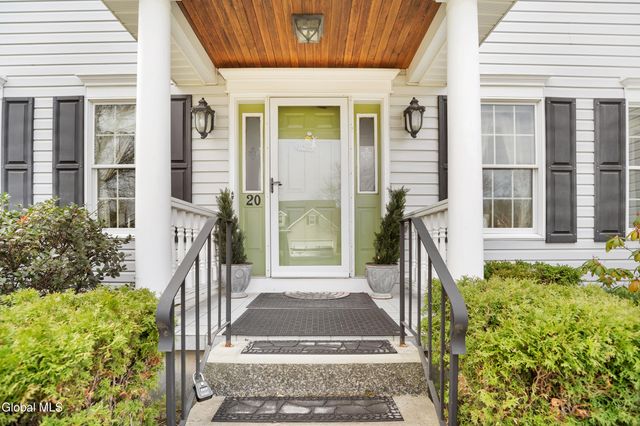 20 Valleywood Drive, Colonie, NY 12309