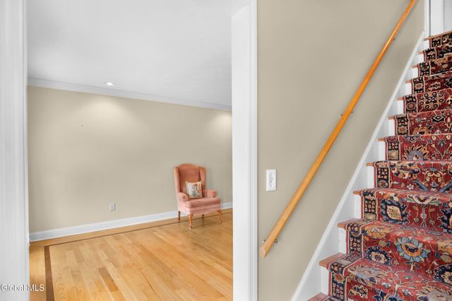 20 Valleywood Drive, Colonie, NY 12309