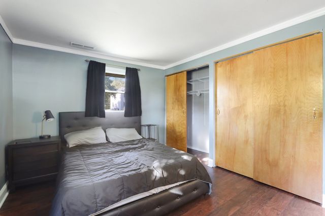 1933 Whittier Lane, Schaumburg, IL 60193