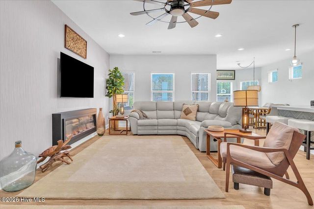 1608 E New Carraway Place SE, Bolivia, NC 28422