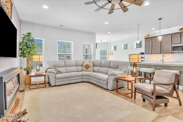 1608 E New Carraway Place SE, Bolivia, NC 28422