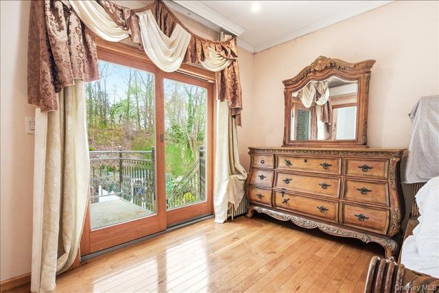 67-26 Selfridge Street, Forest Hills, NY 11375