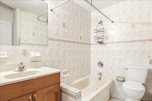 67-26 Selfridge Street, Forest Hills, NY 11375