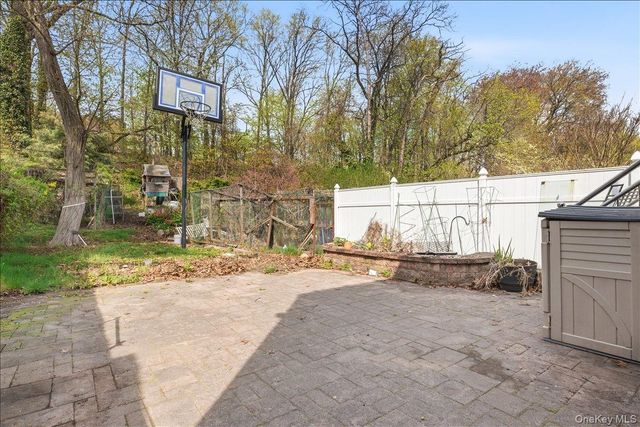 67-26 Selfridge Street, Forest Hills, NY 11375