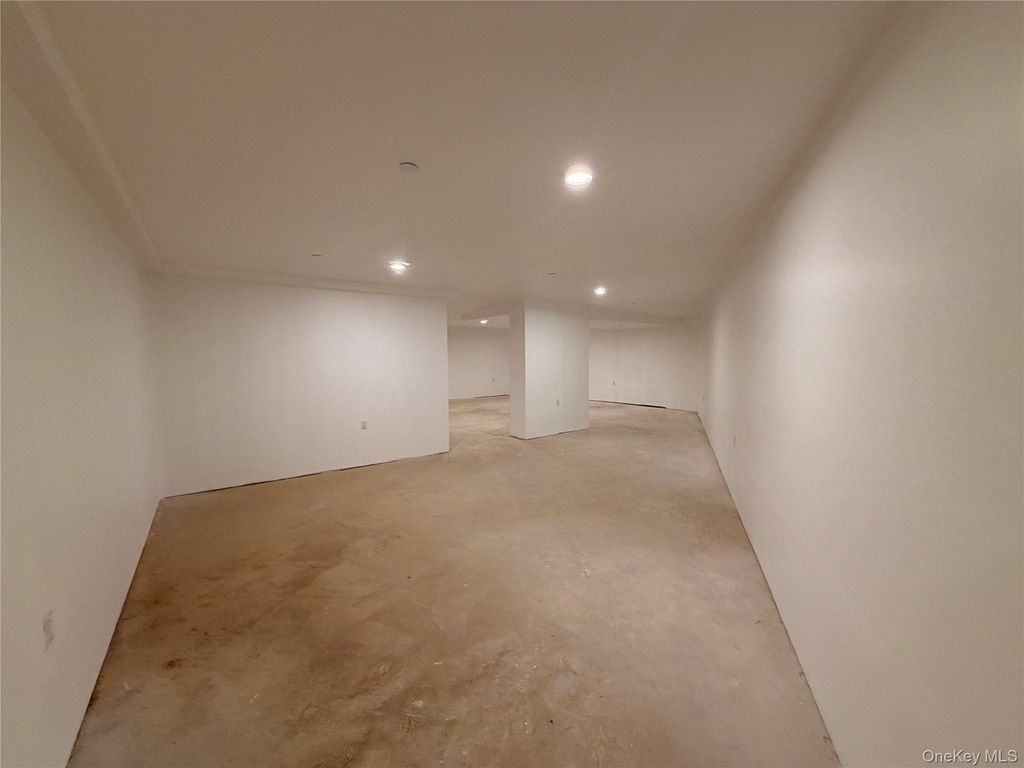 8713 Homelawn Street, Jamaica, NY 11432 — photo 2