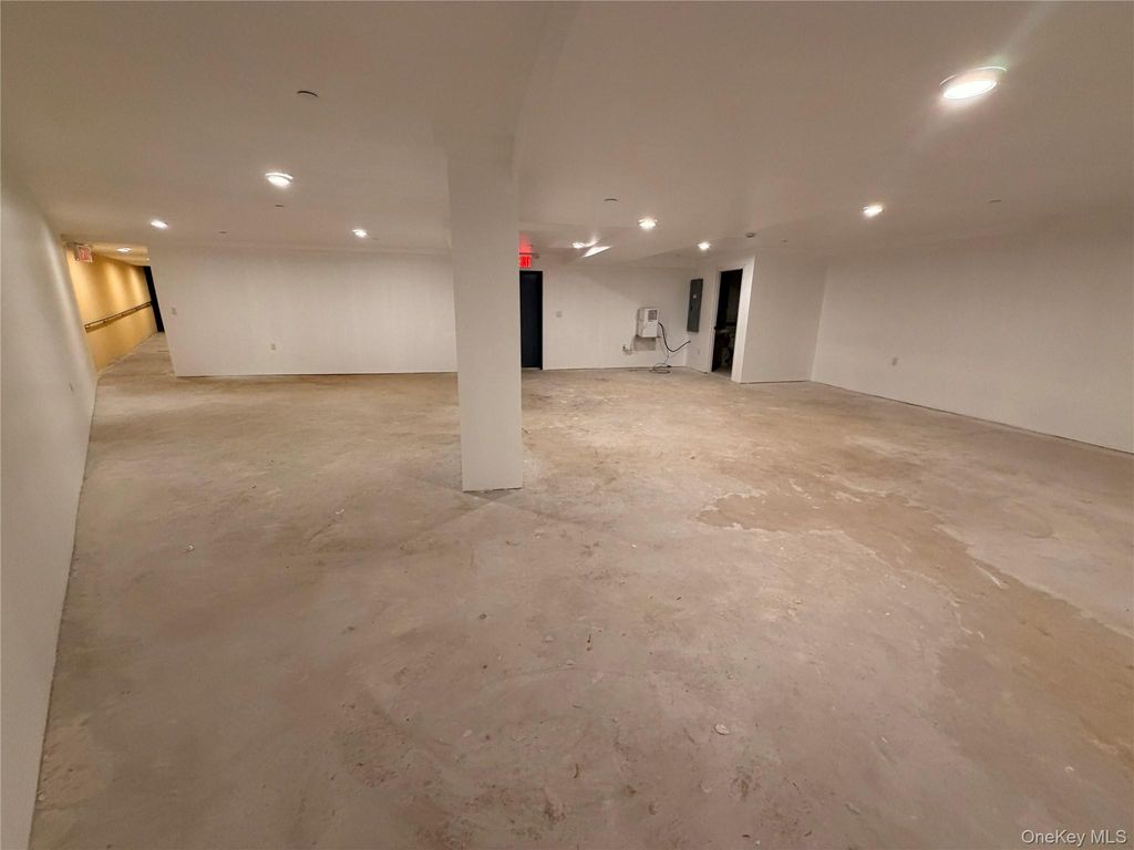 8713 Homelawn Street, Jamaica, NY 11432 — photo 5