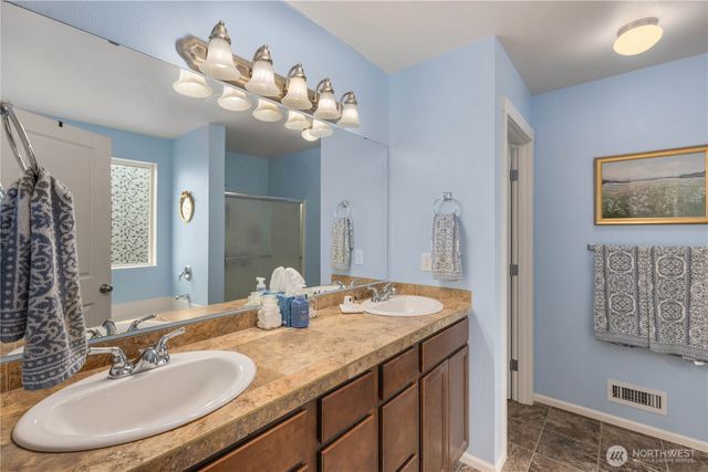 2127 197th Street Ct E, Spanaway, WA 98387
