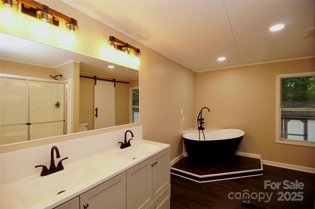6489 Enochville Circle, Kannapolis, NC 28081