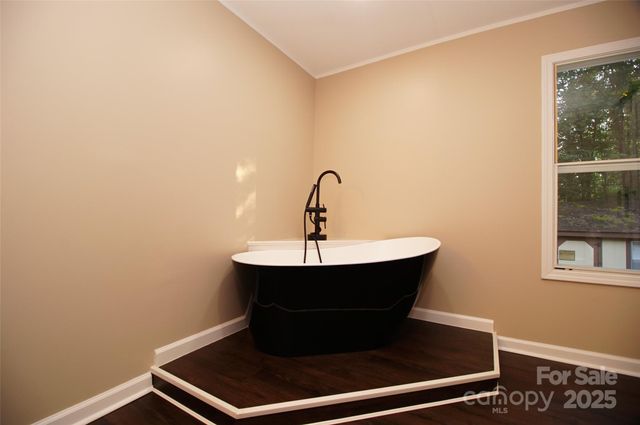 6489 Enochville Circle, Kannapolis, NC 28081