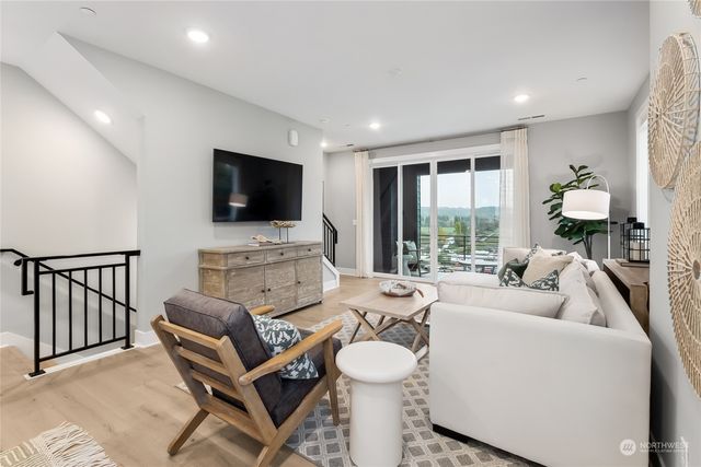 12327 137th Place NE #3106, Redmond, WA 98052