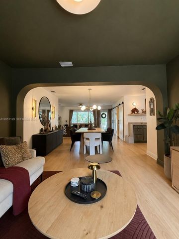 1713 SW 10th Court, Fort Lauderdale, FL 33312