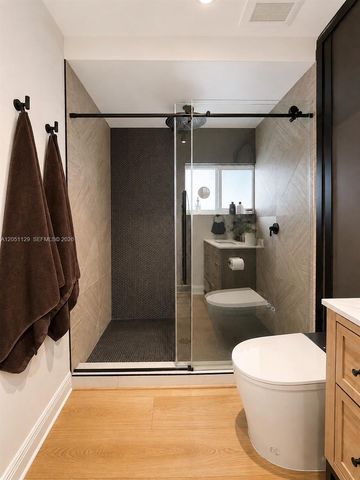 1713 SW 10th Court, Fort Lauderdale, FL 33312