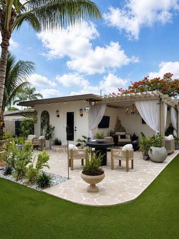 1713 SW 10th Court, Fort Lauderdale, FL 33312