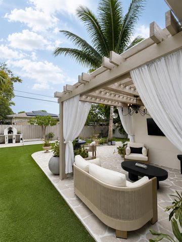 1713 SW 10th Court, Fort Lauderdale, FL 33312