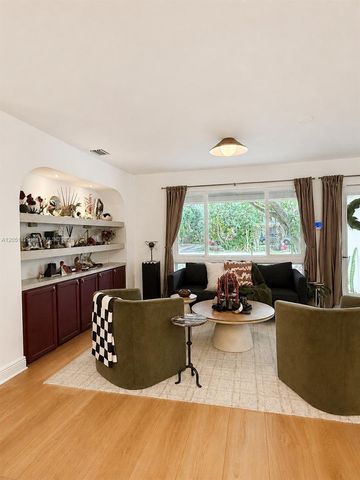 1713 SW 10th Court, Fort Lauderdale, FL 33312