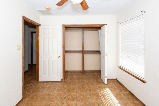 4730 SW Paint Rd, Cache, OK 73527