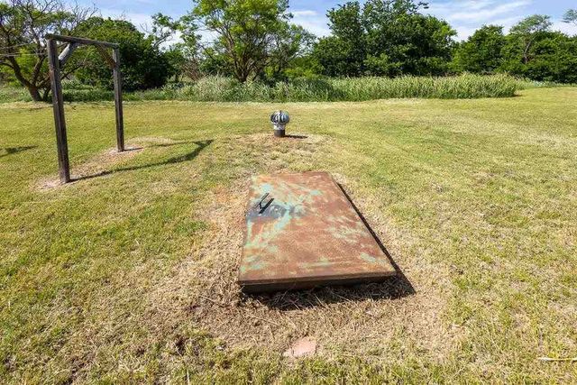 4730 SW Paint Rd, Cache, OK 73527