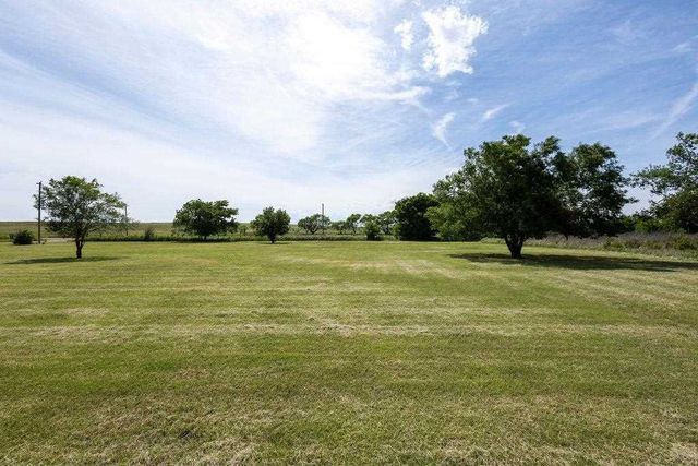 4730 SW Paint Rd, Cache, OK 73527