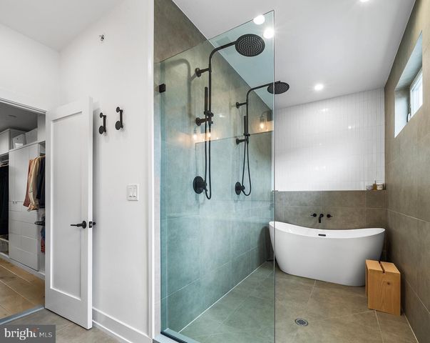 1322 RODMAN ST, Philadelphia, PA 19147