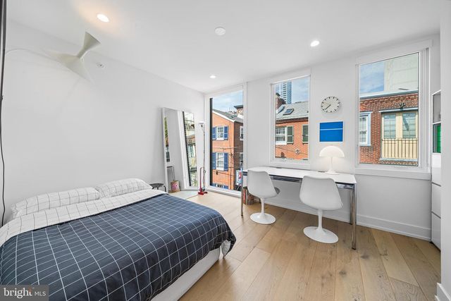 1322 RODMAN ST, Philadelphia, PA 19147