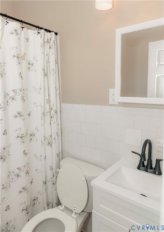 424 Elm St, Petersburg, VA 23803
