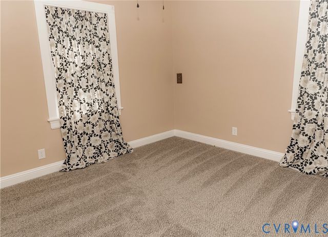 424 Elm St, Petersburg, VA 23803