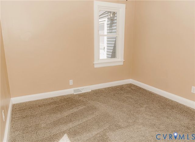 424 Elm St, Petersburg, VA 23803