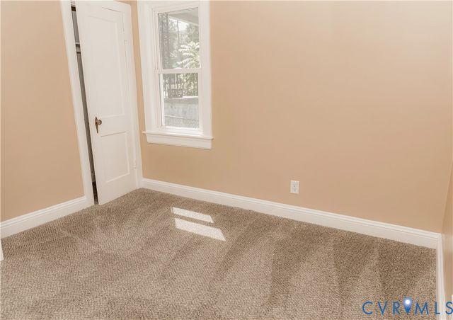 424 Elm St, Petersburg, VA 23803