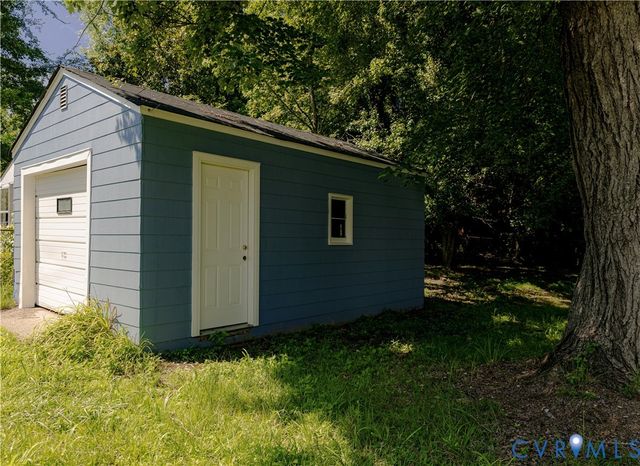 424 Elm St, Petersburg, VA 23803