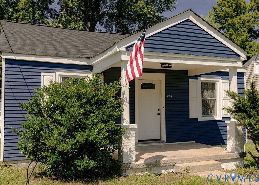 424 Elm St, Petersburg, VA 23803