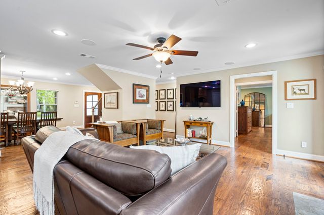 8928 Aldwick Circle, Dallas, TX 75238