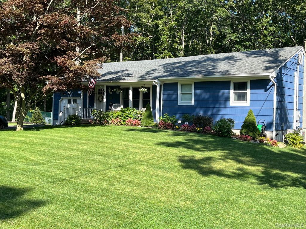 107 Lyman Road, East Patchogue, NY 11772