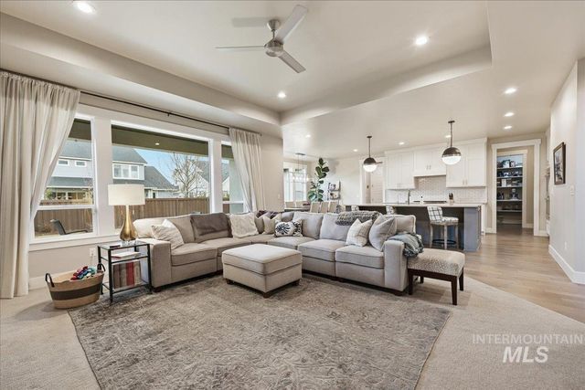 4240 W Sunny Cove, Meridian, ID 83646