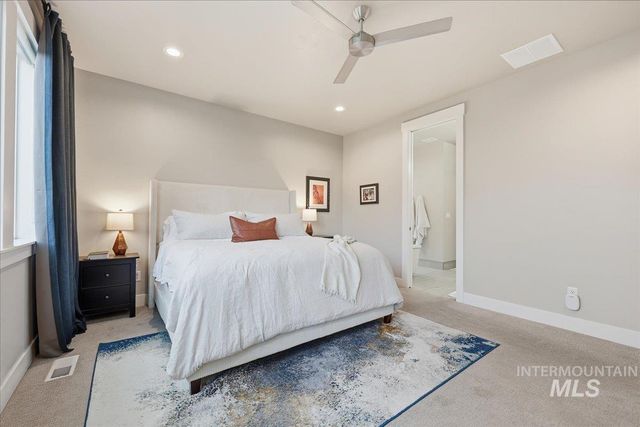 4240 W Sunny Cove, Meridian, ID 83646