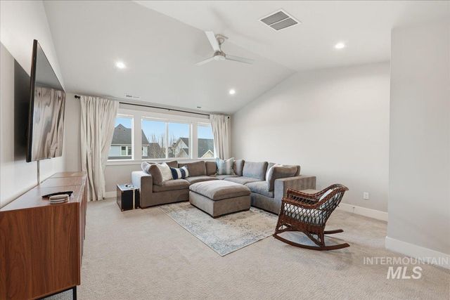 4240 W Sunny Cove, Meridian, ID 83646