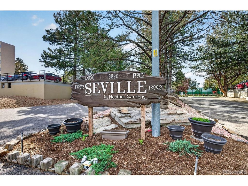 13952 E Marina Dr 103, Aurora, CO 80014